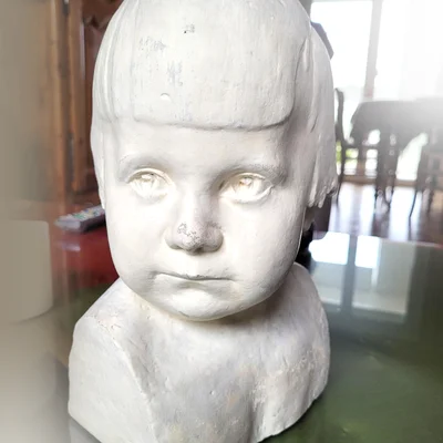 Buste de Guy enfant, par Pipo ou Antoine-Louis ?
