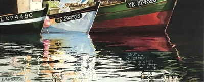 Reflets de soleil dans les coques de bateaux de pêche